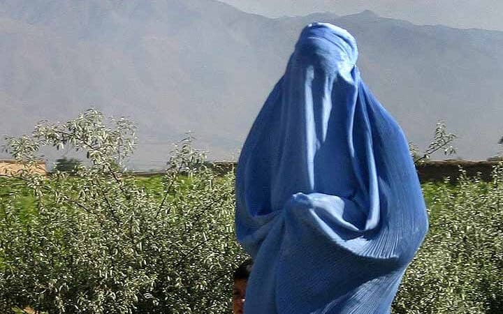 ¿Se debería prohibir el niqab y el burka en Terrassa?